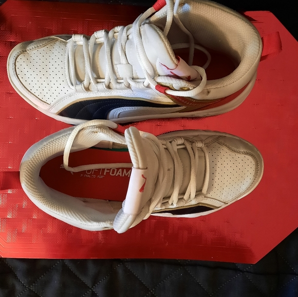 Puma Soft foam leather boots size 6,5 $50 used 2 time - Picture 2 of 7